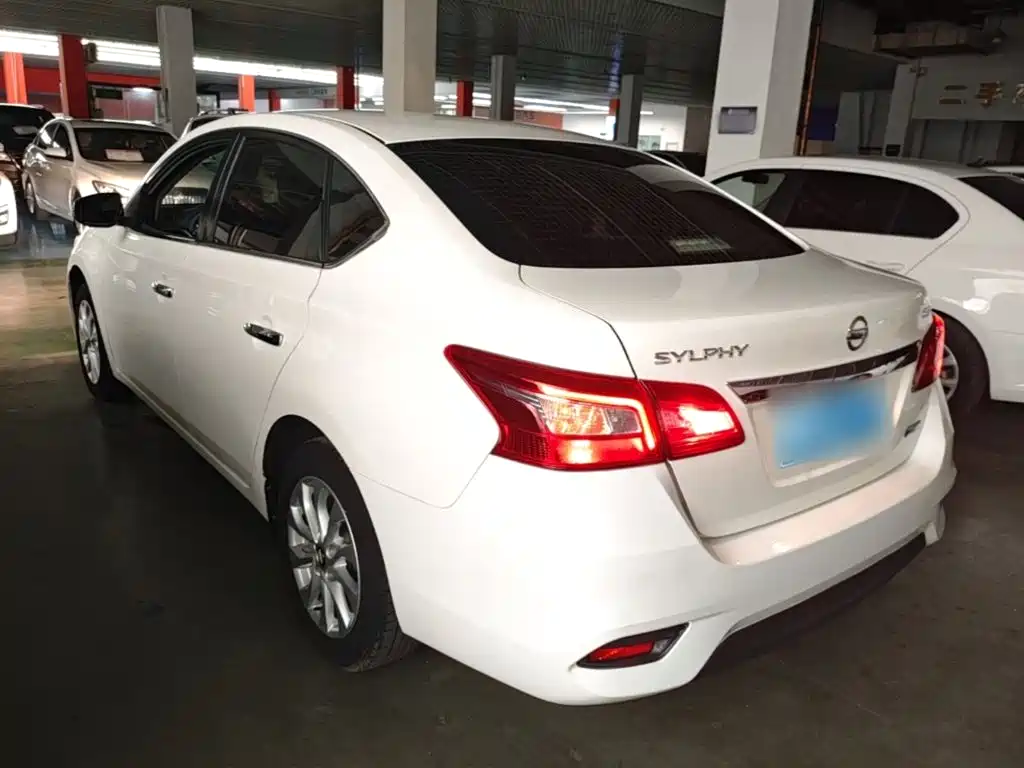 Sylphy 1.6 XV CVT Smart Enjoyment