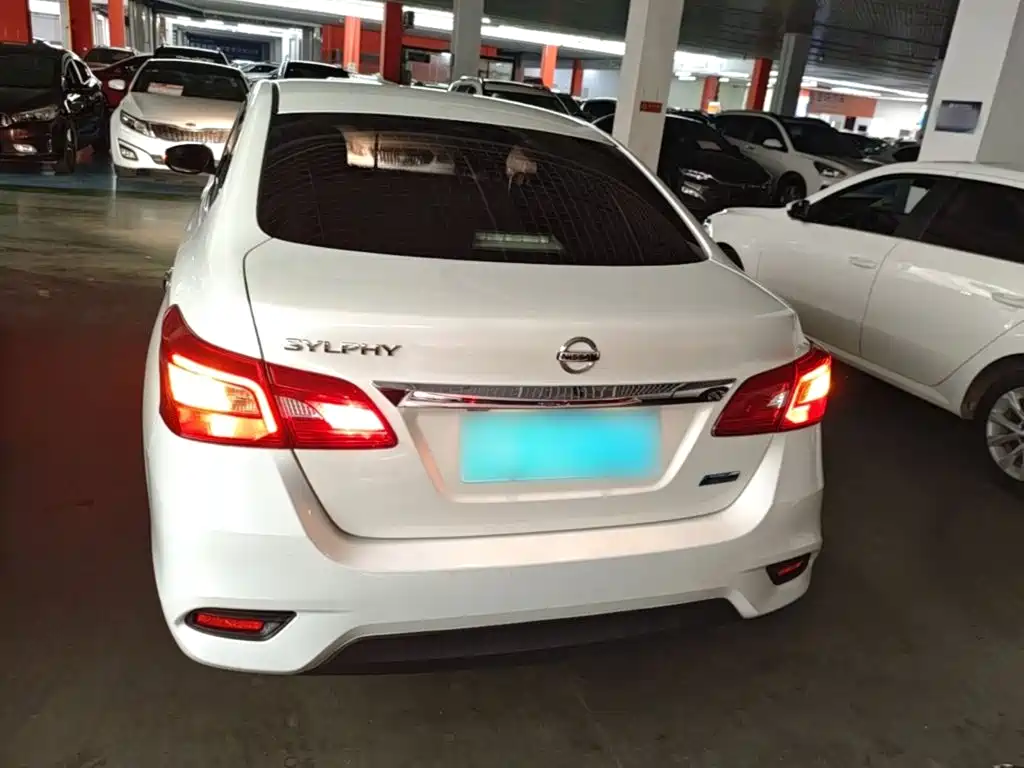 Sylphy 1.6 XV CVT Smart Enjoyment