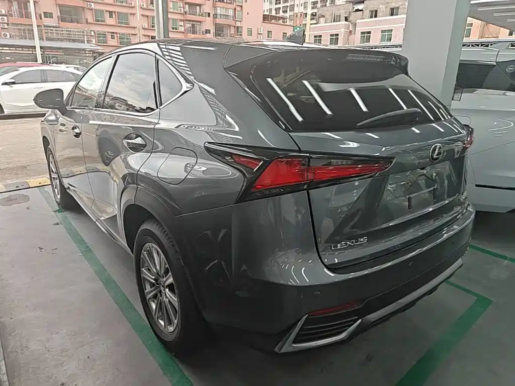 Lexus NX 200 FWD Sharp Travel CN-VI