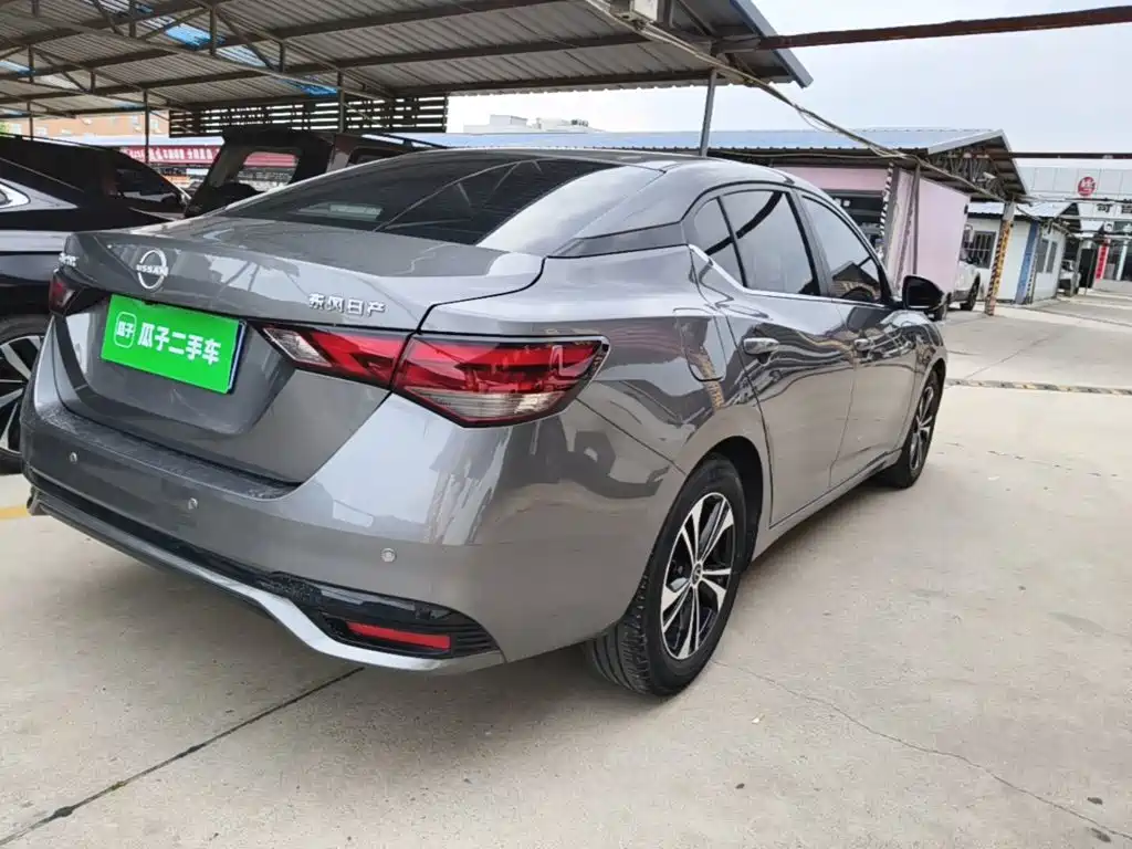 Sylphy 1.6 L CVT Joy