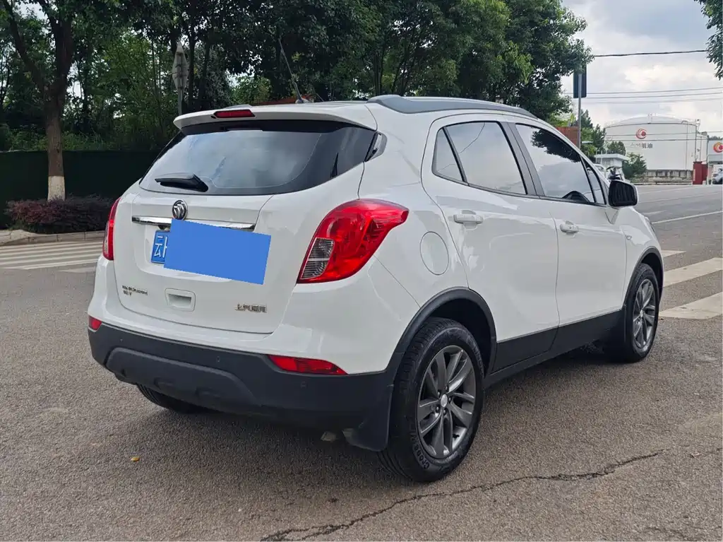 Encore 18 T Auto 2 WD Urban Fashion