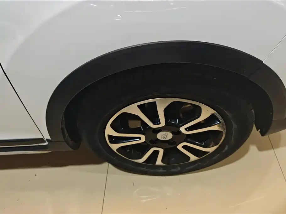Vision X3 1.5 L Auto Elite