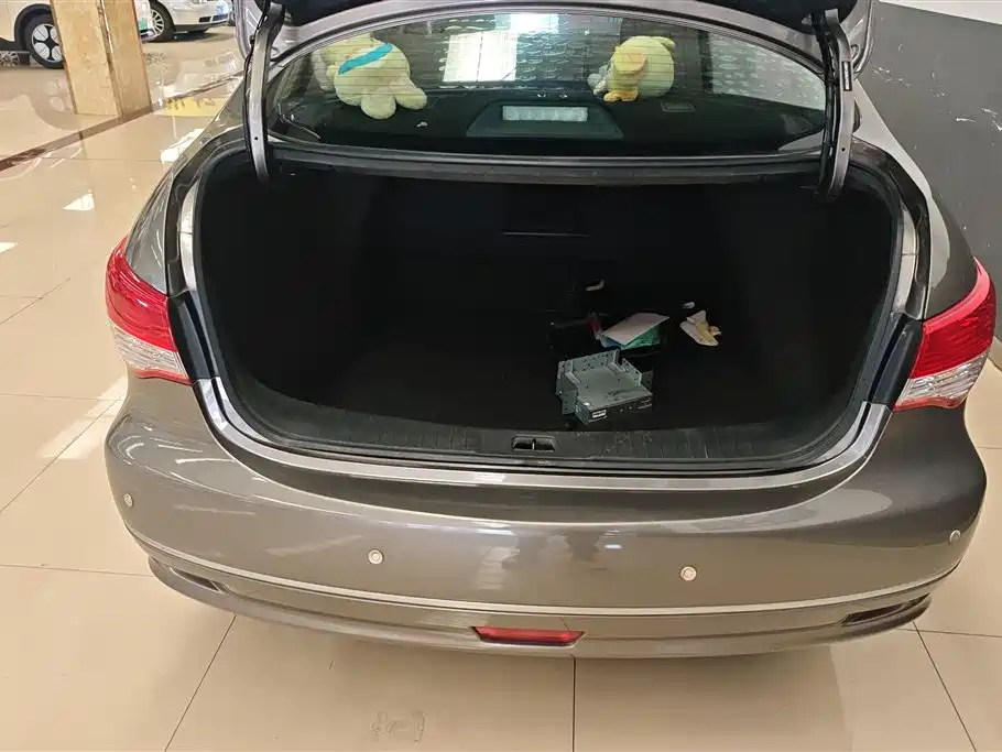 Sylphy Classic 1.6 XE CVT Comfort