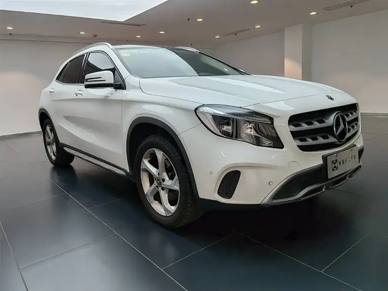 Mercedes-Benz GLA GLA 200 Dynamic