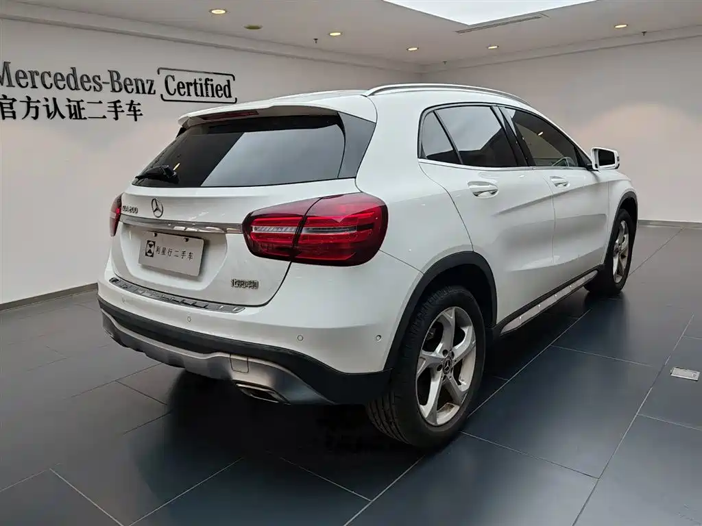 Mercedes-Benz GLA GLA 200 Dynamic