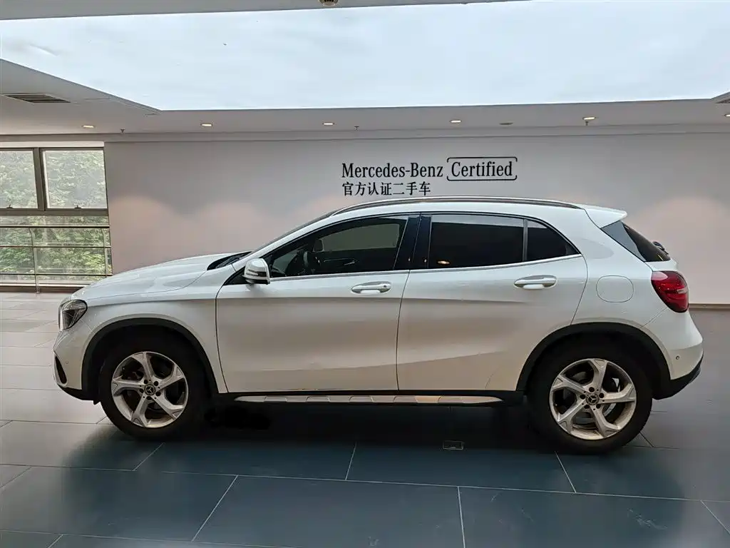 Mercedes-Benz GLA GLA 200 Dynamic