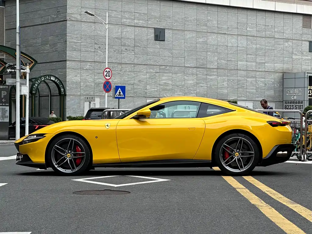Roma 3.9 T V8