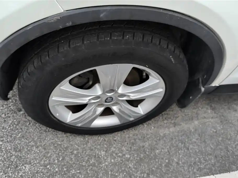 Besturn X80 2.0 L Auto Comfort
