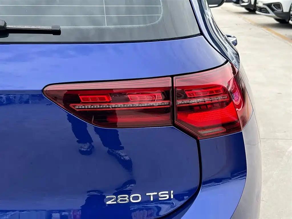 Golf 280 TSI DSG R-Line