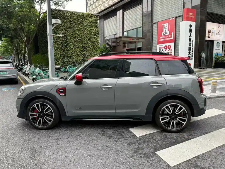 MINI JCW Countryman MINI JCW COUNTRYMAN 2023款 改款 2.0 T JOHN COOPER WORK