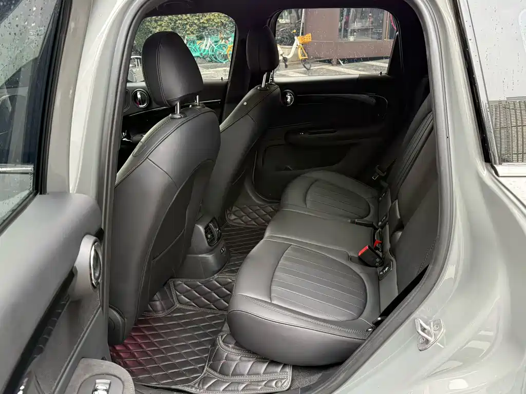 MINI JCW Countryman MINI JCW COUNTRYMAN 2023款 改款 2.0 T JOHN COOPER WORK