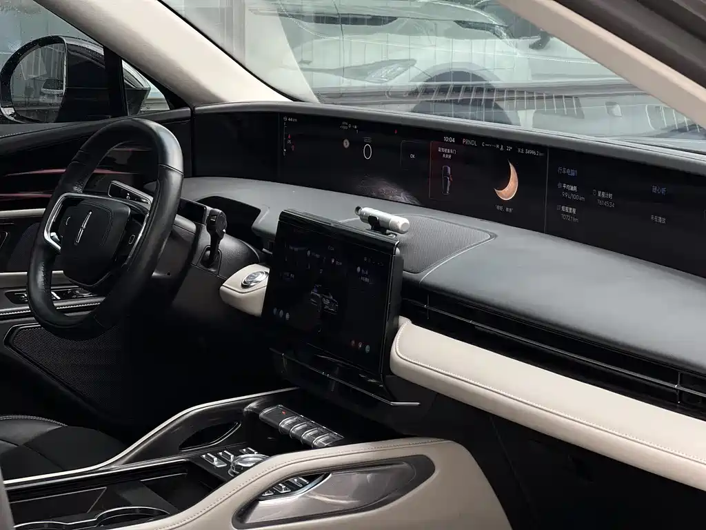 Nautilus 2.0 T 4 WD Comfort Supreme