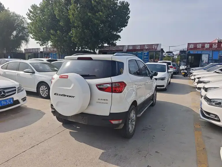 Ford EcoSport 1.5 L Manual Distinguished