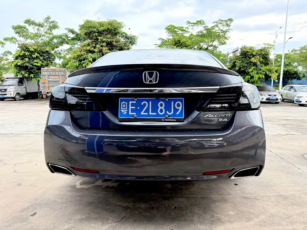 Accord 2.0 L EXN Luxury Navigation