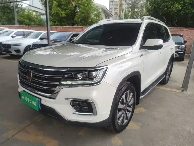 Roewe RX8 30 T Connected 2 WD Outstanding Flagship