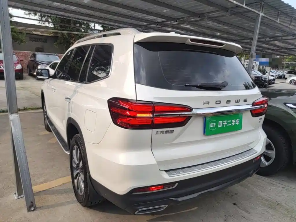 Roewe RX8 30 T Connected 2 WD Outstanding Flagship