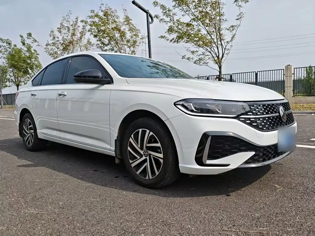 Lavida 300 TSI DSG Starry Sky Leading