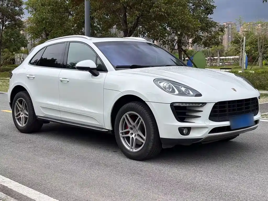 Macan Macan 2.0 T