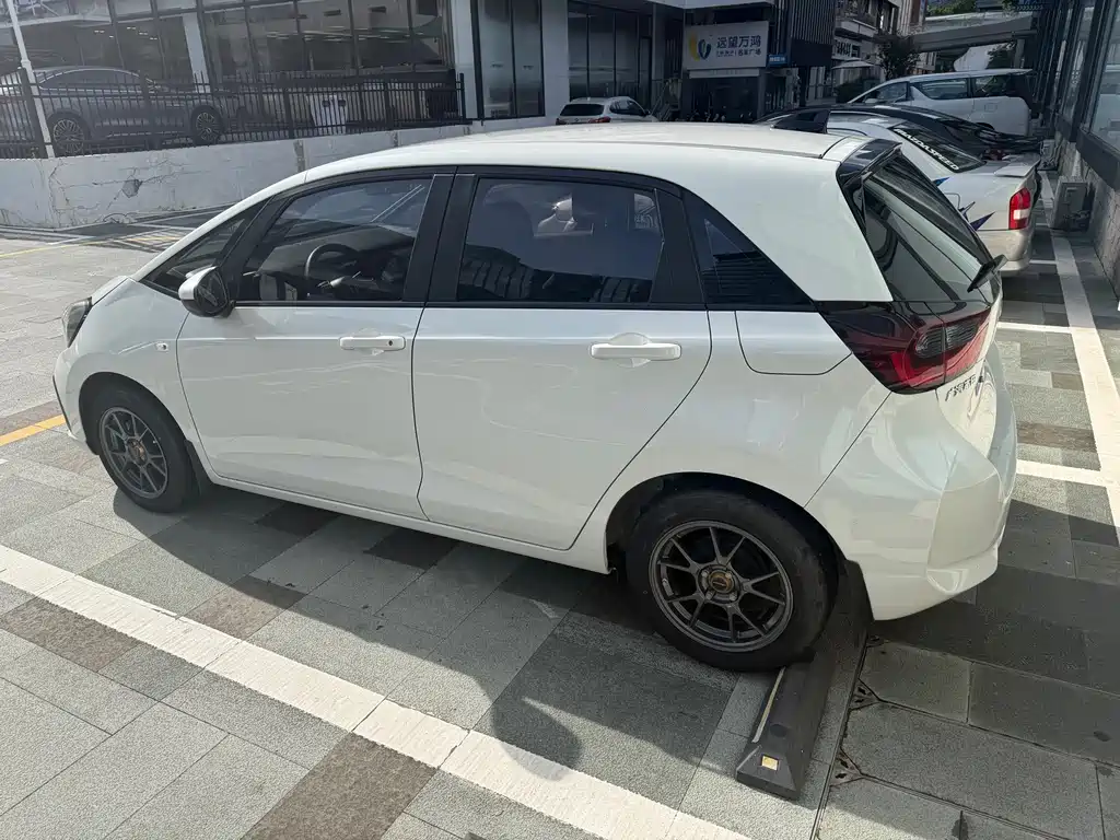 Fit 1.5 L CVT Trend Enjoyment