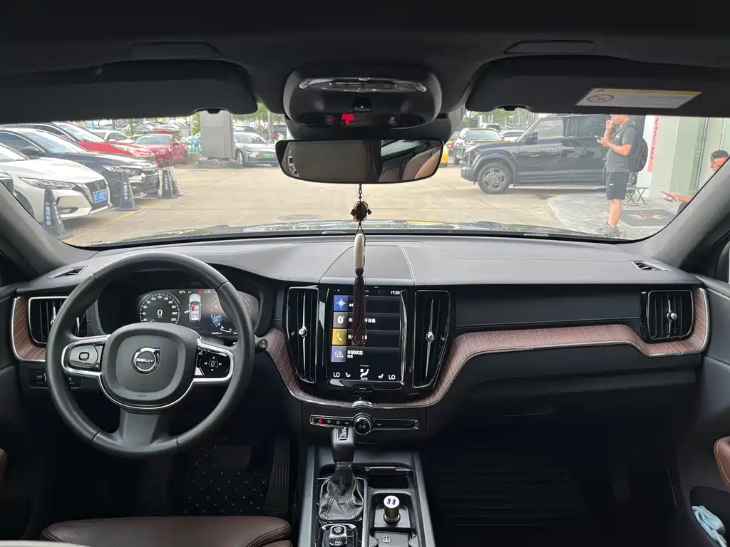 Volvo XC60 T5 4 WD Smart Vision Luxury