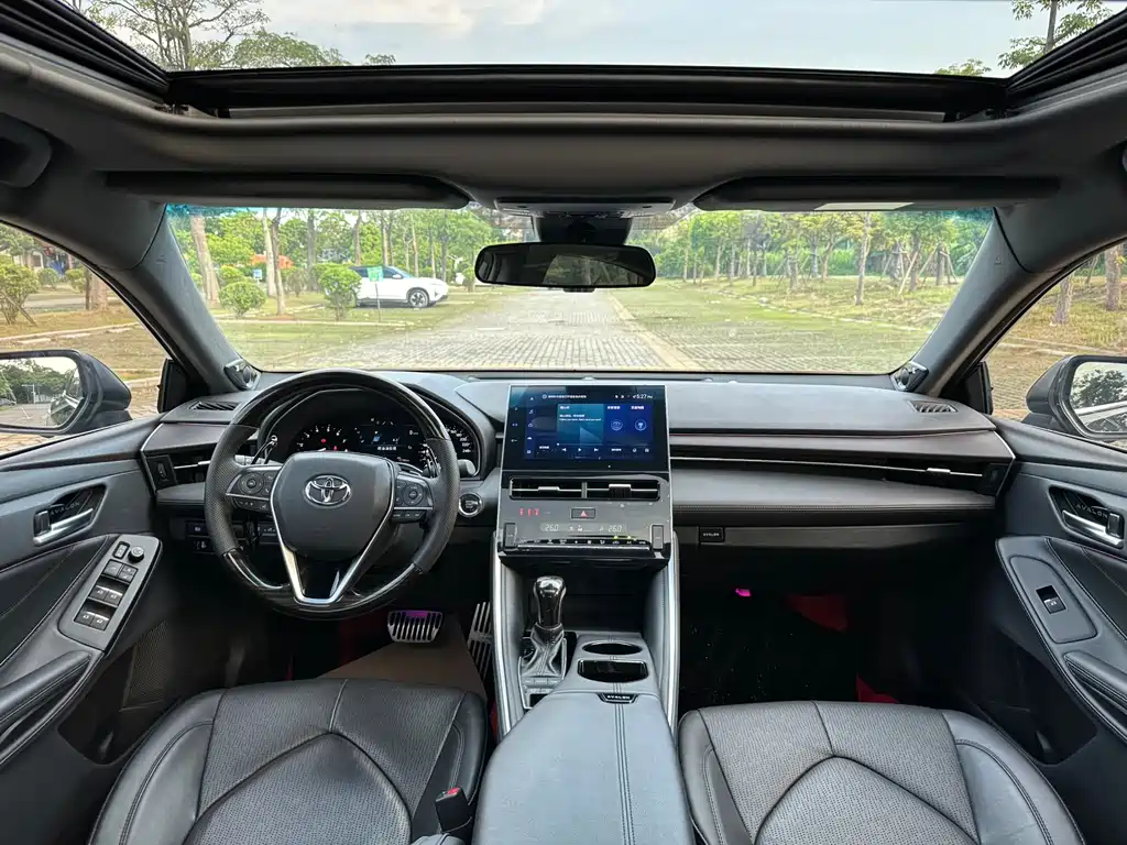 Avalon 2.5 L Luxury