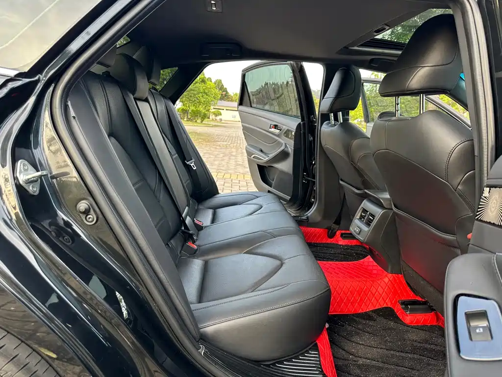 Avalon 2.5 L Luxury