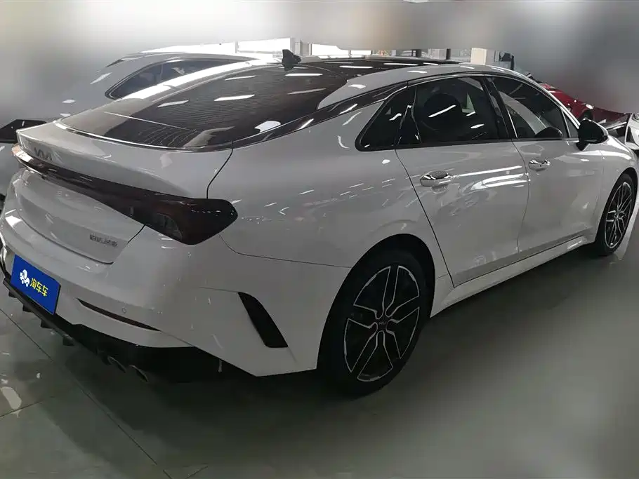 Kia K5 380 T GT-Line Refreshed