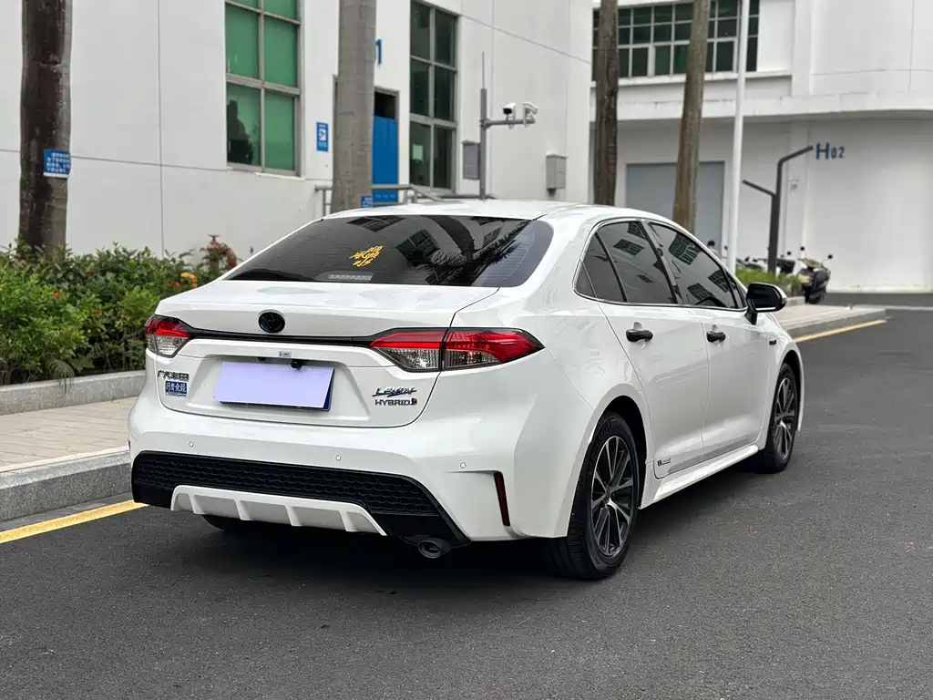 Levin Smart e-Hybrid Dual Engine 1.8 L Luxury