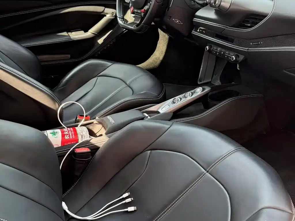 Ferrari F8 Tributo 3.9 T V8