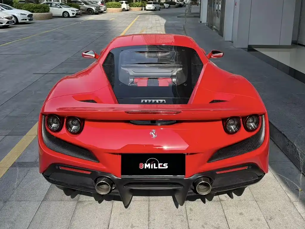 Ferrari F8 Tributo 3.9 T V8