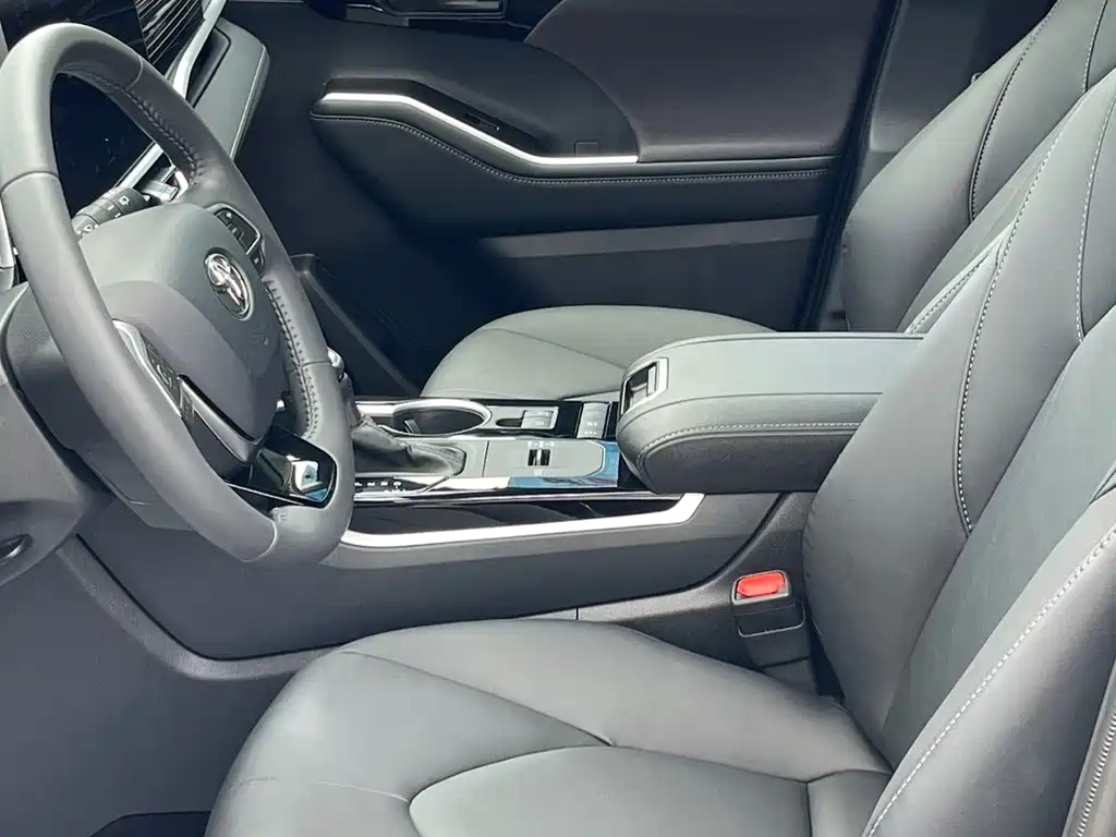 Highlander 2.5 L Smart e-Hybrid Dual Engine 2 WD Elite 5-seat