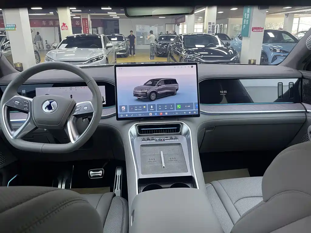 Denza N9 Flagship