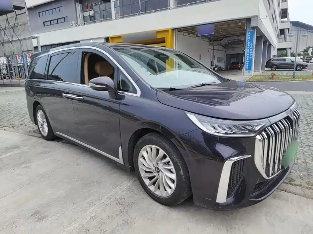 Voyah Dreamer PHEV Ultra Long Range Distinguished
