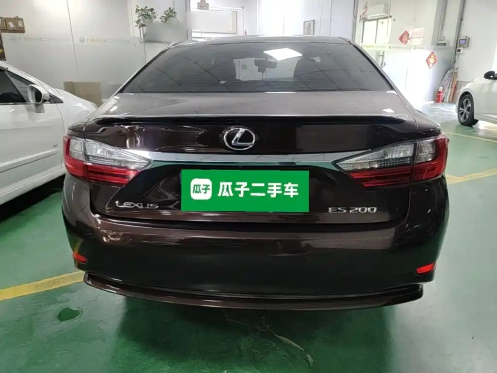 Lexus ES 200 Elite