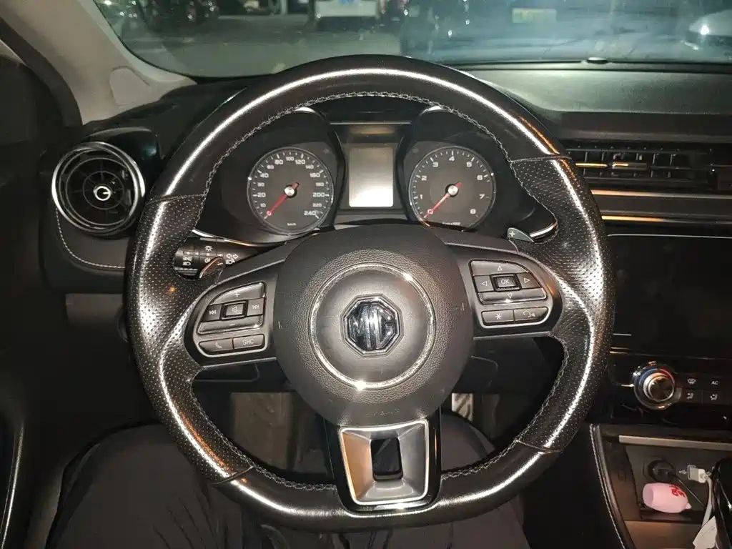 MG6 20 T Auto Luxury Connected CN-V