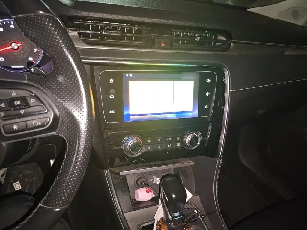 MG6 20 T Auto Luxury Connected CN-V