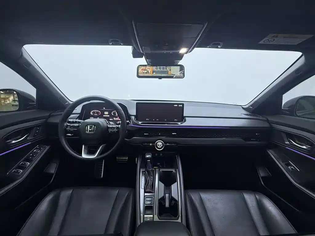 Accord 260 TURBO Flagship