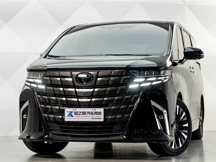 Alphard Dual Engine 2.5 L Distinguished