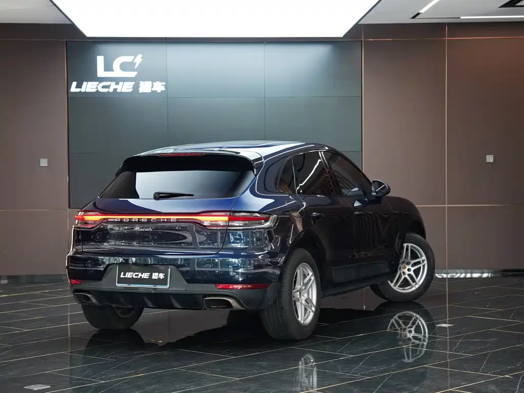 Macan Macan 2.0 T
