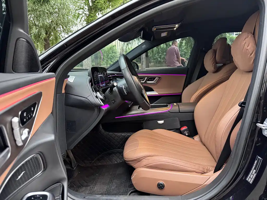 Mercedes-Benz E-Class NEV E 350 e L PHEV Sedan