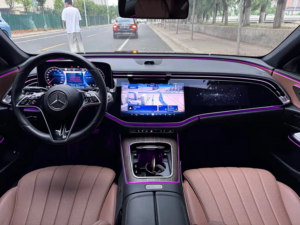 Mercedes-Benz E-Class NEV E 350 e L PHEV Sedan