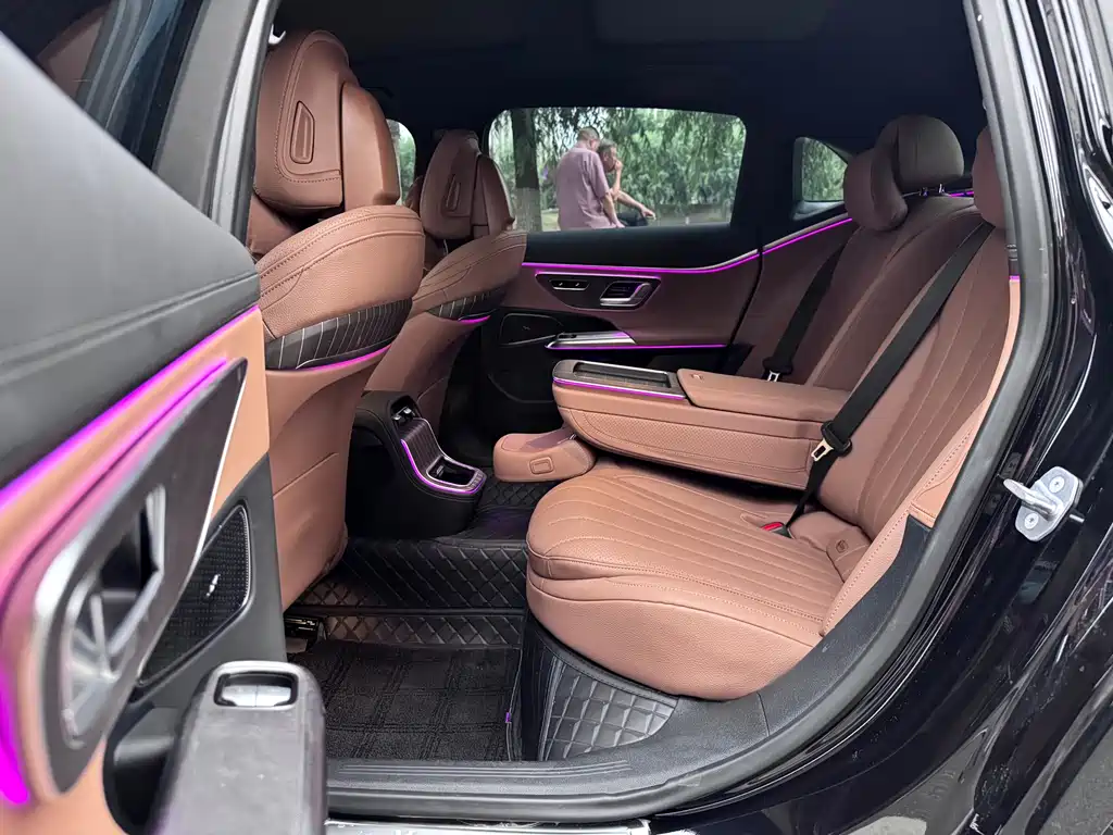Mercedes-Benz E-Class NEV E 350 e L PHEV Sedan