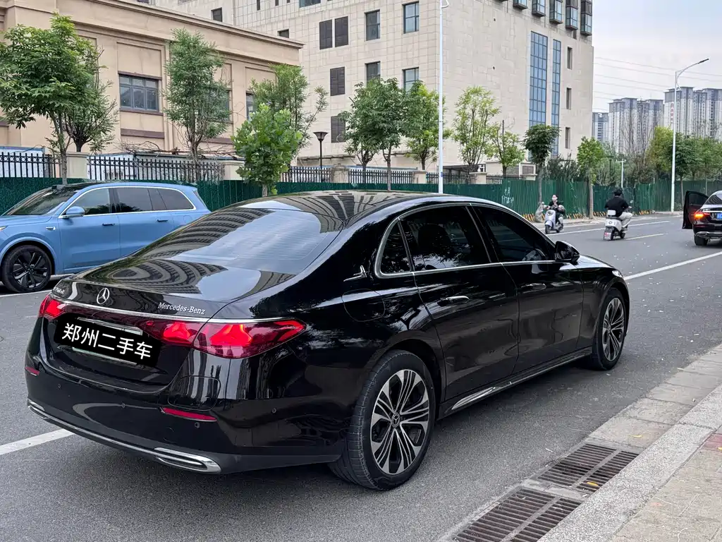 Mercedes-Benz E-Class NEV E 350 e L PHEV Sedan