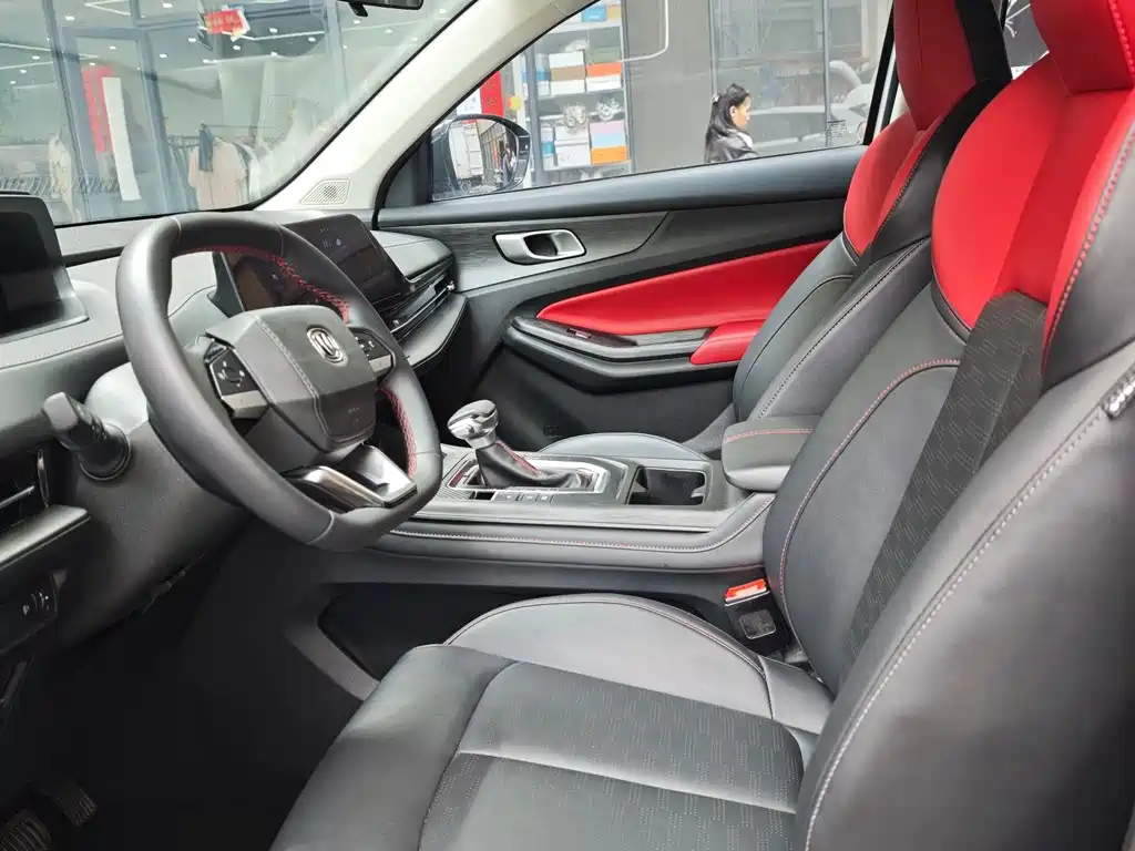 Changan CS55 PLUS 2 nd Gen 1.5 T DCT Light Year