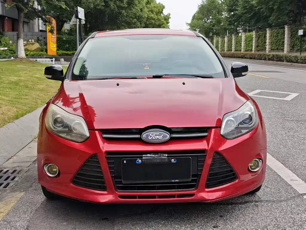 Focus Hatchback 2.0 L Auto Luxury Sport