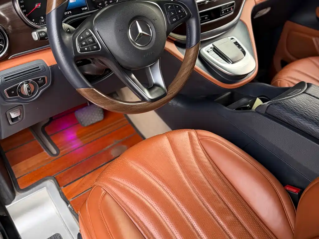 Mercedes-Benz V-Class V 260 Navigator