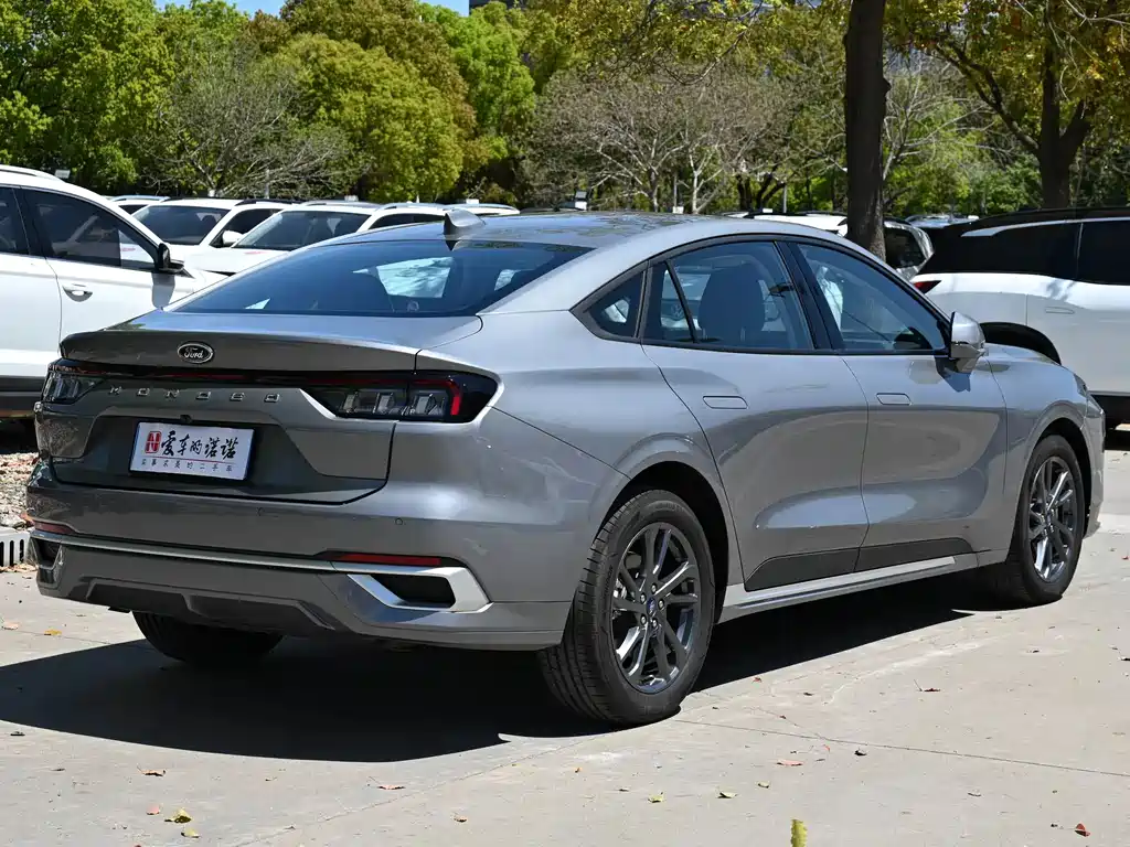 Mondeo 2.0 T EcoBoost Luxury