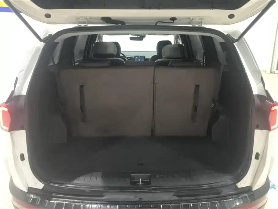 Custo 270 TGDi Distinguished LUX