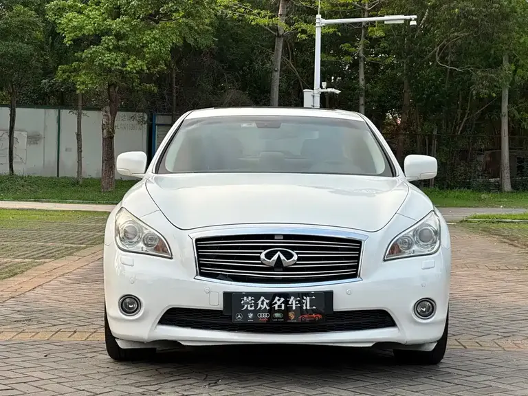 Infiniti M Series 英菲尼迪M系 2012款 M25 L 雅致版
