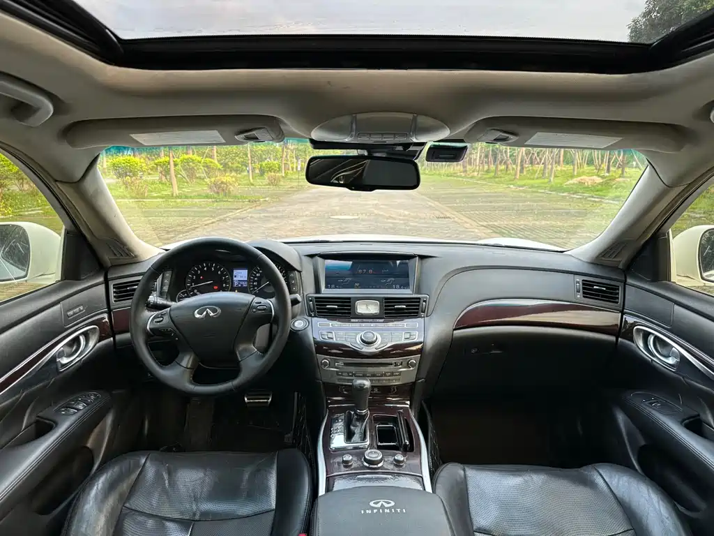 Infiniti M Series 英菲尼迪M系 2012款 M25 L 雅致版